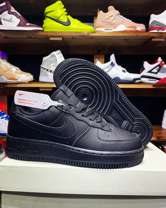 Nike Air Force One Low Classic Black