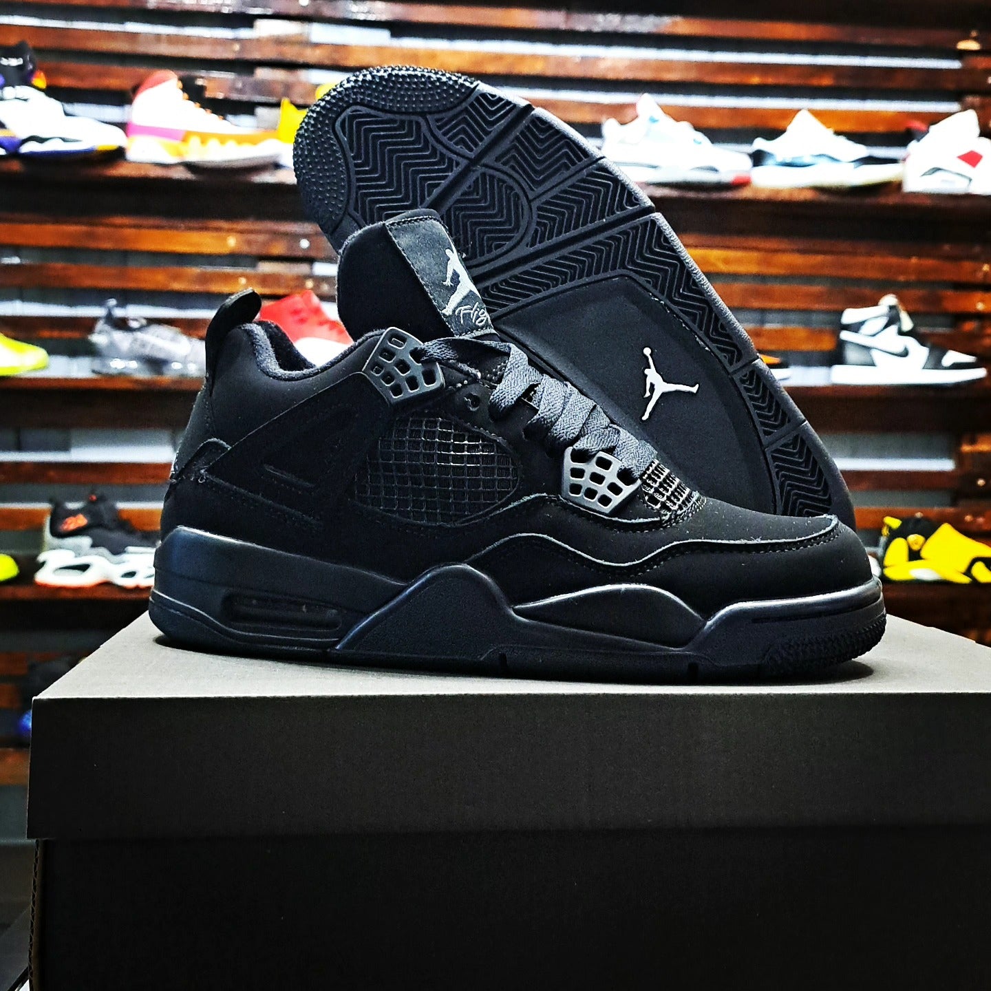 Nike Jordan Retro 4 Black